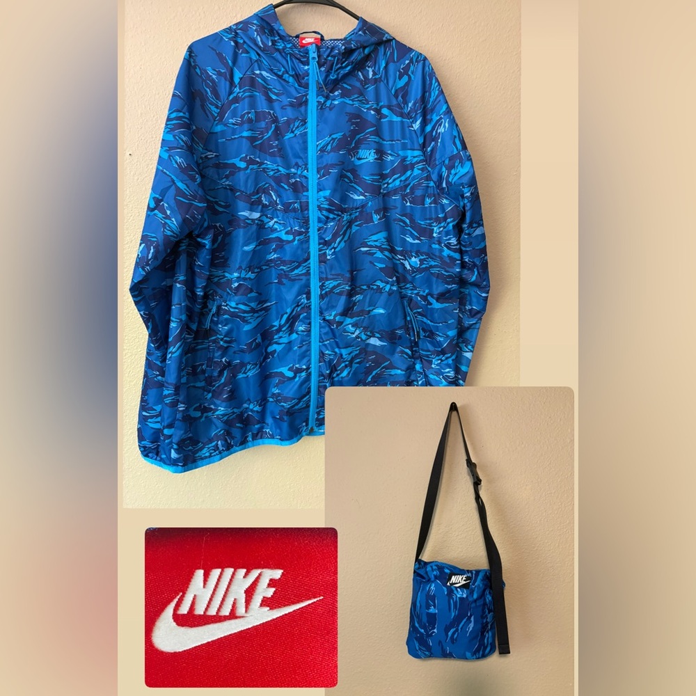 NIKE Men's Blue Camo Full Zip Hooded Windbreaker packable with strap XL